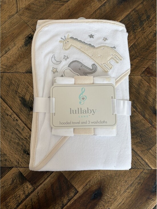 Other - Baby Bath Set 4-Piece, Hooded Towel 3 Washcloths